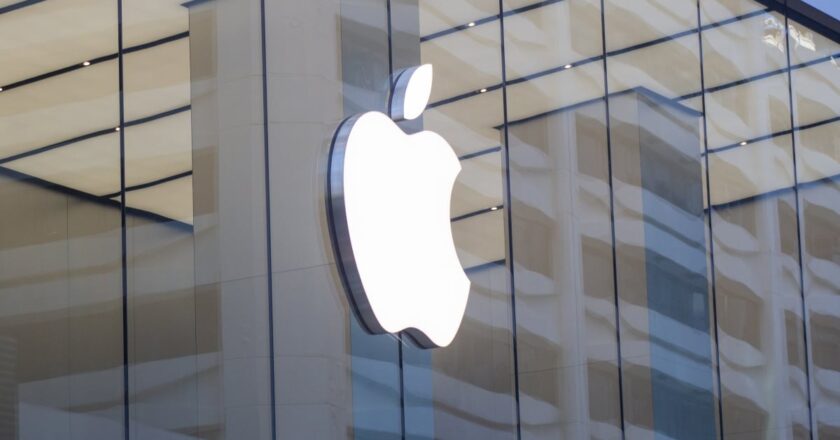 Apple March Event Live Blog: MacBook Neo, iPhone 17e, M5 Macs, and More