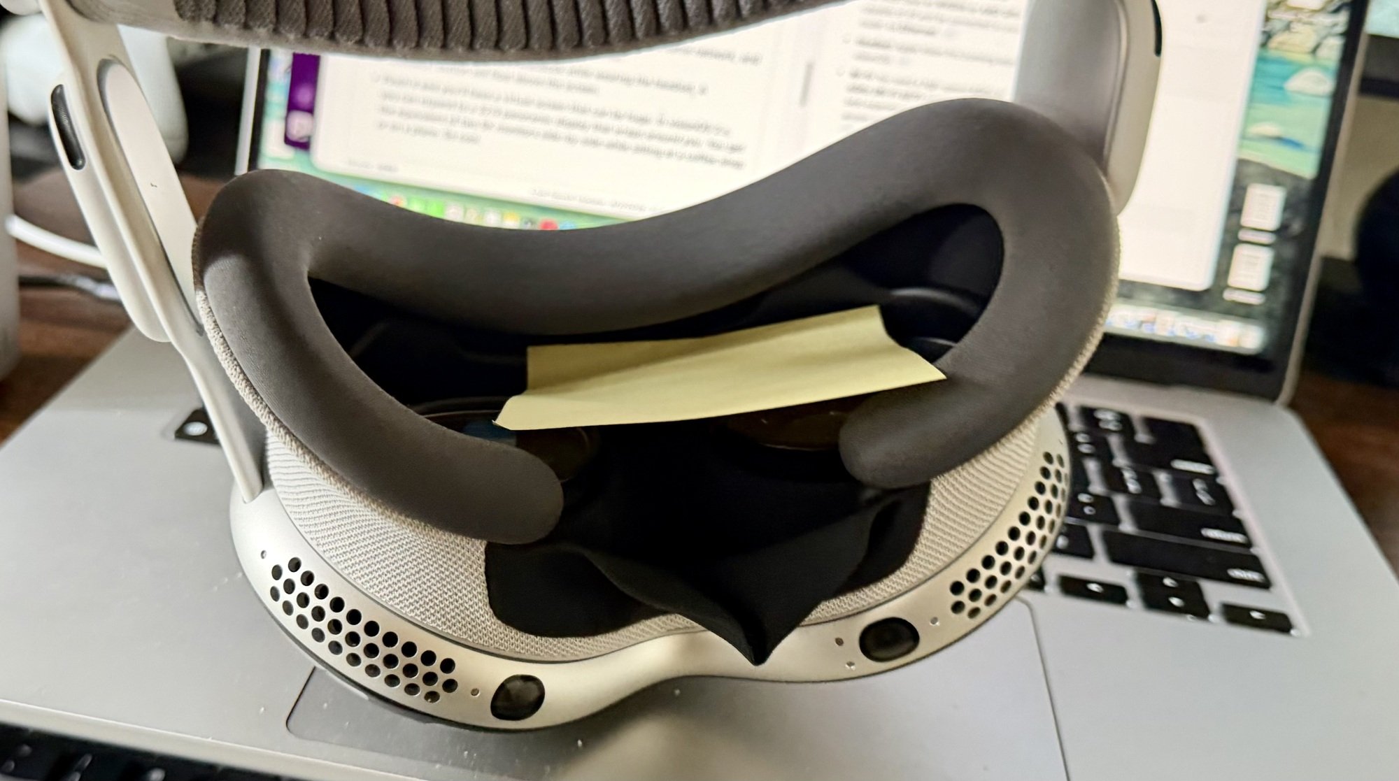 Apple Vision Pro Post-It Hack