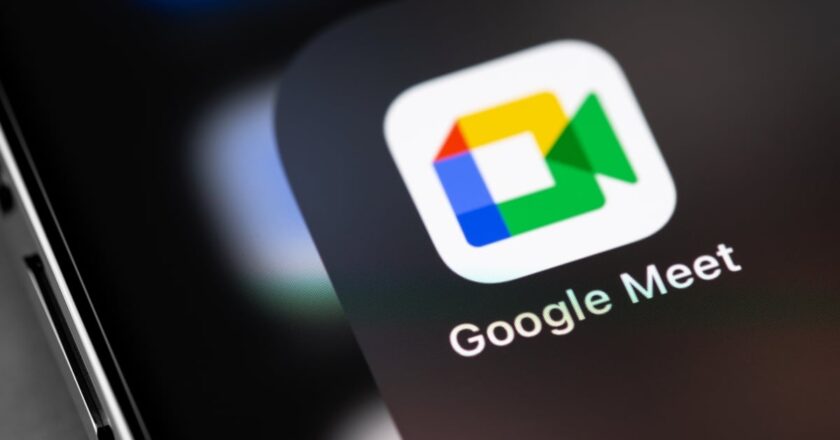 Google Meet Can Now Take Notes During In-Person Meetings Too
