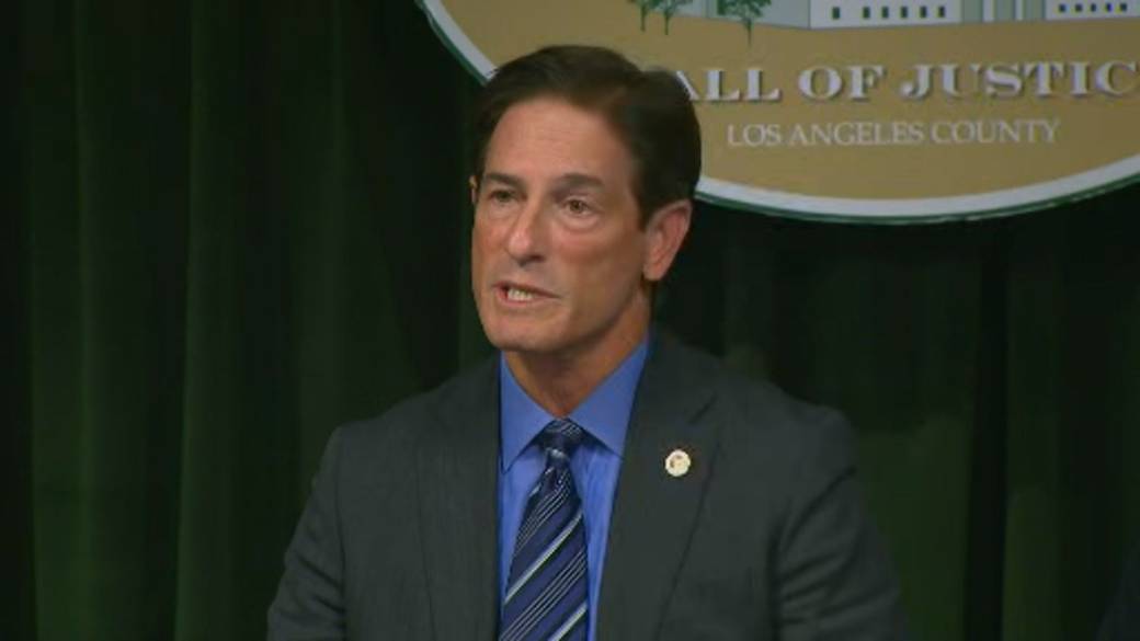 Click to play video: 'Nick Reiner to be charged with 1st degree murder in parents’ deaths'