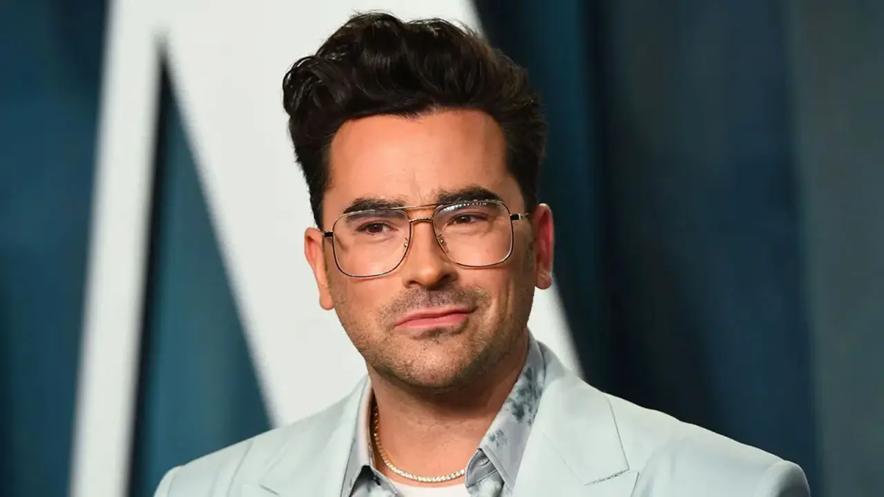 Dan Levy cries as he revisits Schitt`s Creek set post Catherine O`Hara`s death 2 Dan Levy cries as he revisits Schitts Creek set post