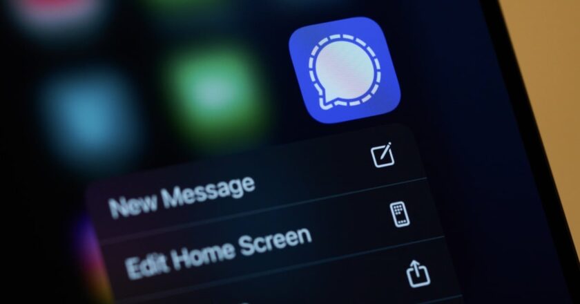 Here’s How to Protect Yourself From This Sophisticated Signal Scam
