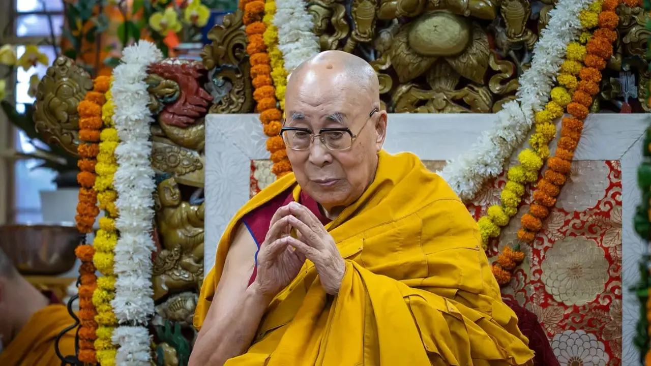Dalai Lama undergoes successful left knee replacement surgery 2 Dalai Lama undergoes successful left knee replacement surgery