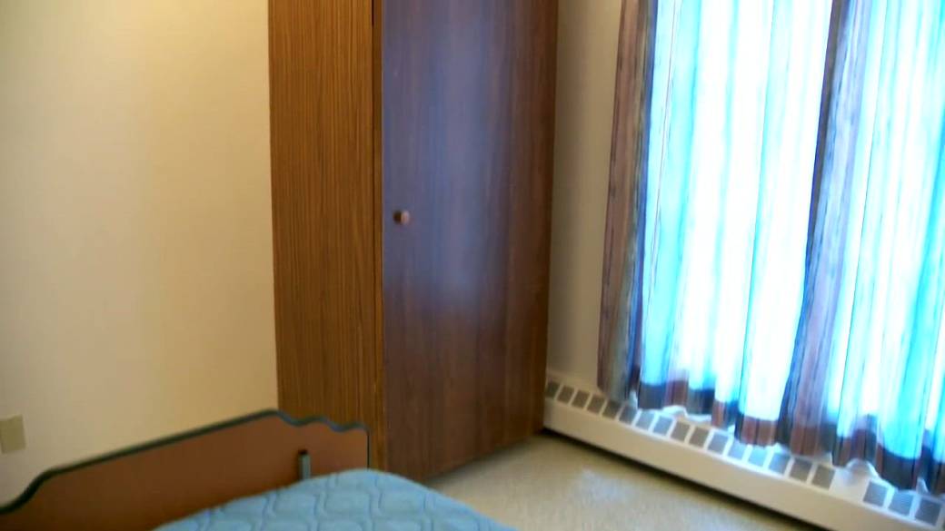 Click to play video: 'Air conditioning outages at personal care homes'