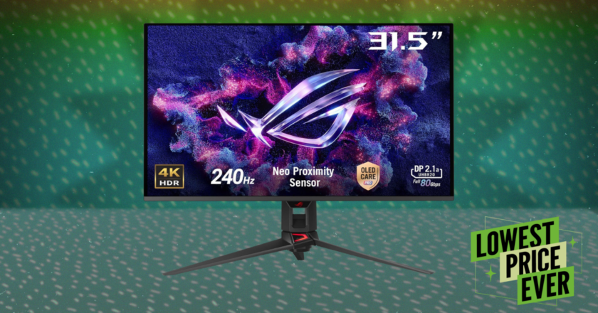 This 4K OLED Gaming Monitor Is $400 Off Right Now