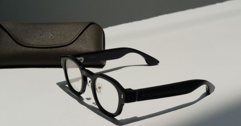 Halliday’s New Gen 2 AI Glasses Have a Monochrome HUD Designed for Work