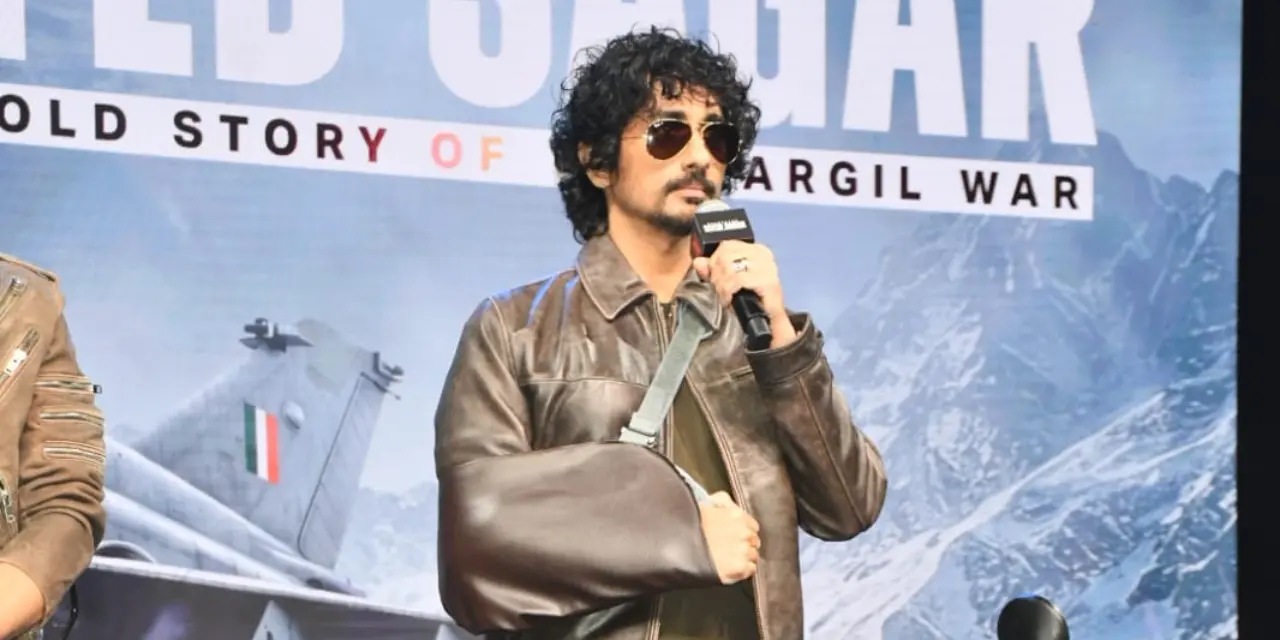 Siddharth explains arm injury at Operation Safed Sagar trailer launch 2 Siddharth explains arm injury at Operation Safed Sagar trailer launch