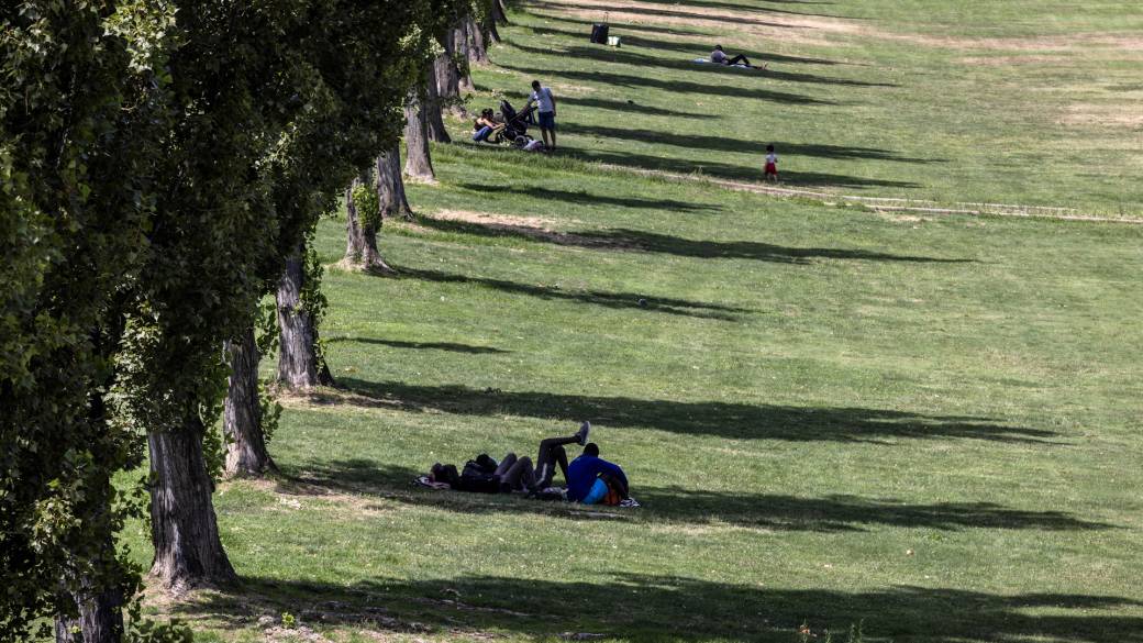 Click to play video: 'Heat dome brings record-breaking temperatures to Manitoba'