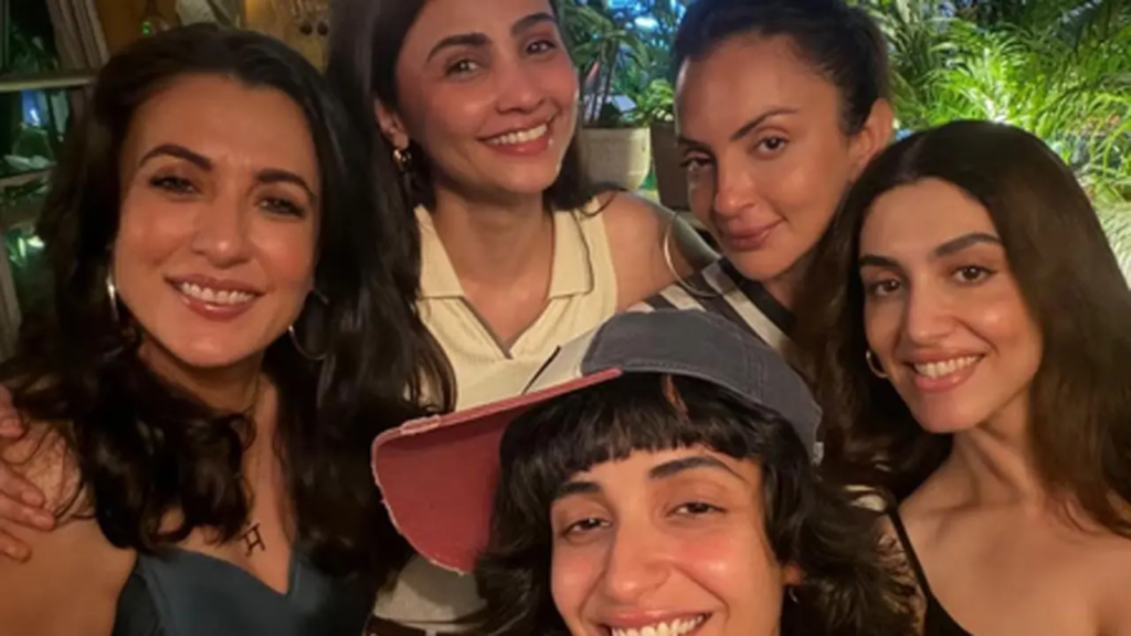 ‘Alliance’ girls Mini Mathur, Seema Sajdeh, Daisy Shah and Ruhee Dosani reunite over dinner