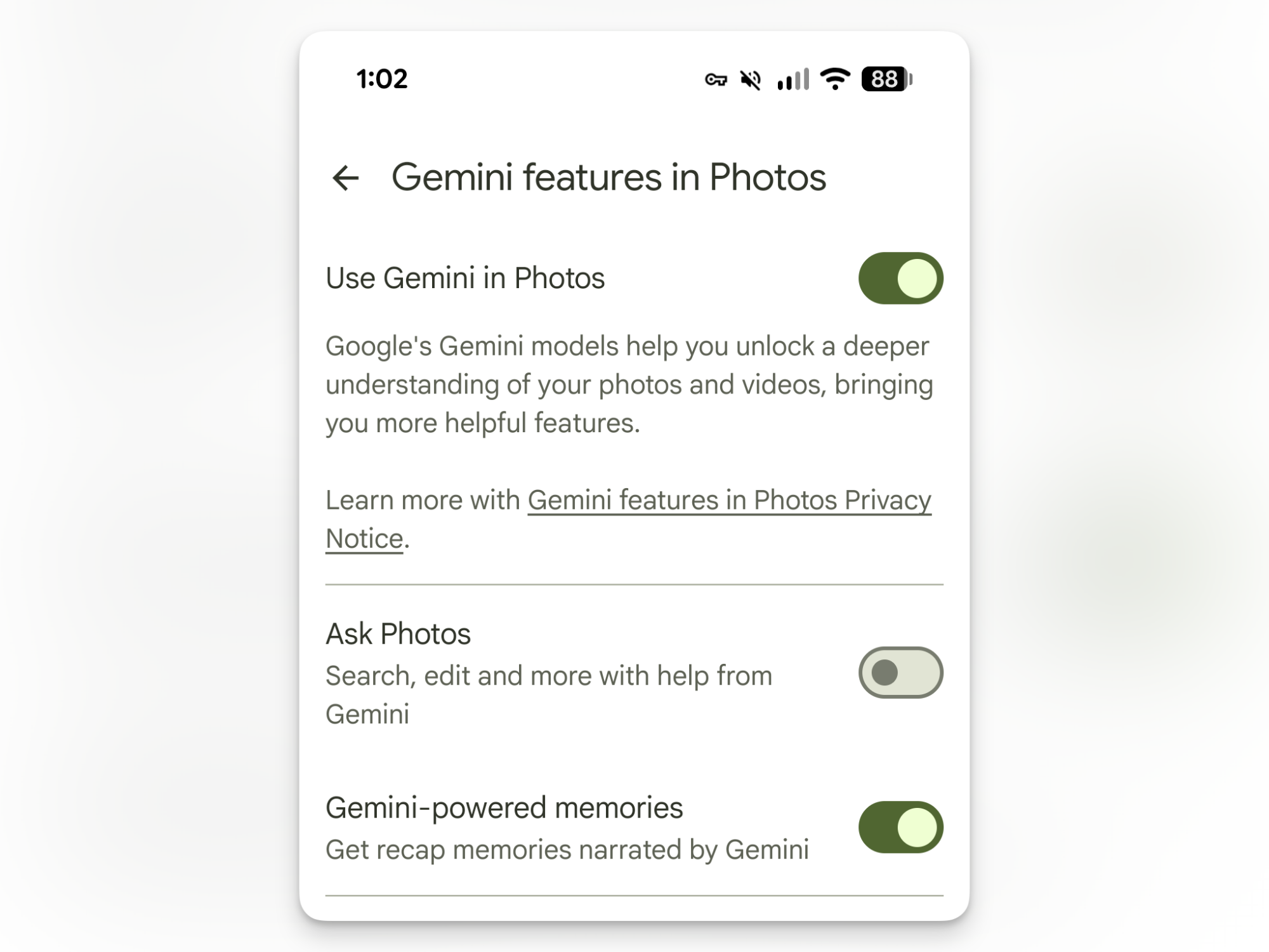 Ask Photos toggle in Google Photos.